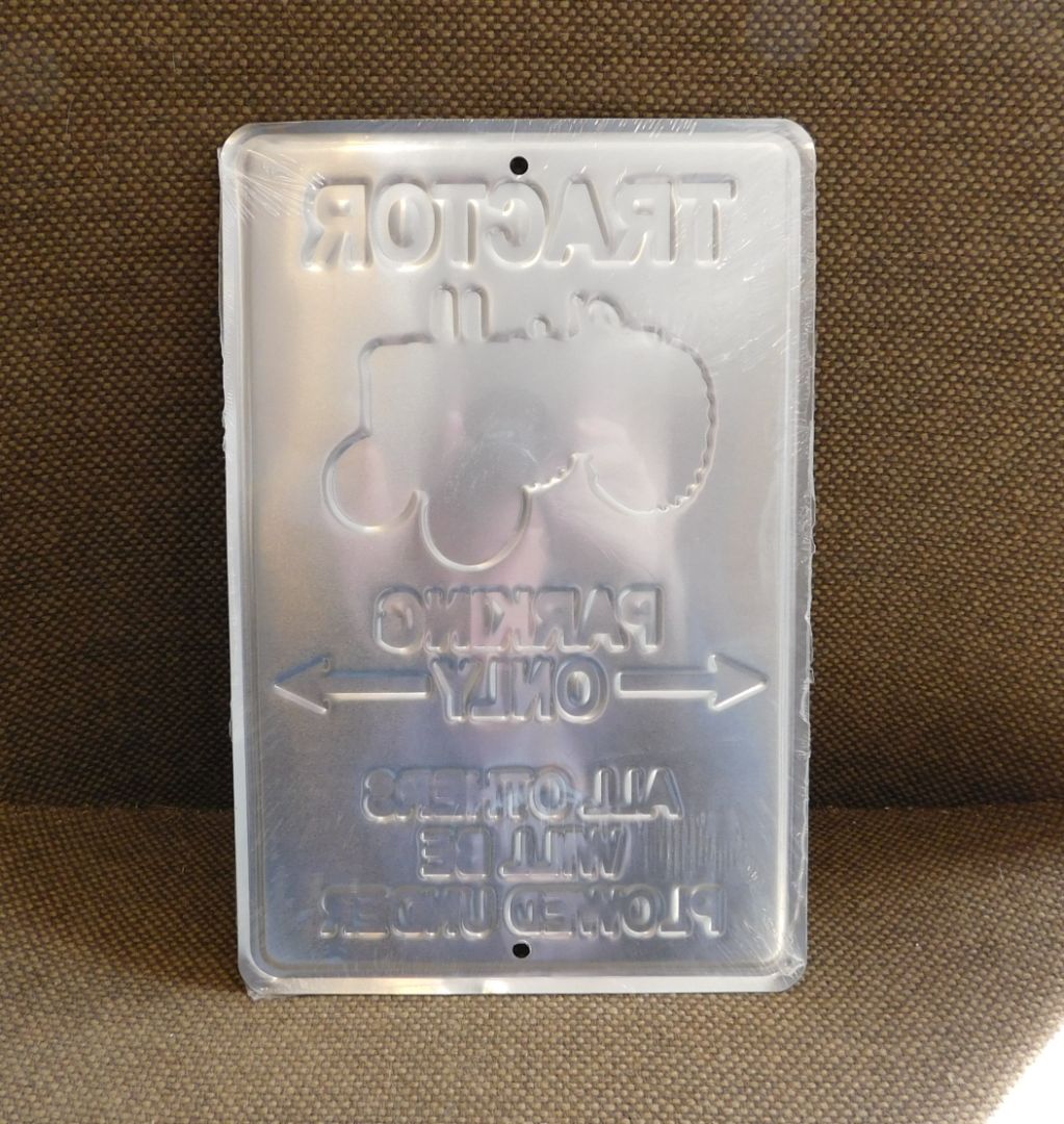 Tractor metal sign, 12" x 8"