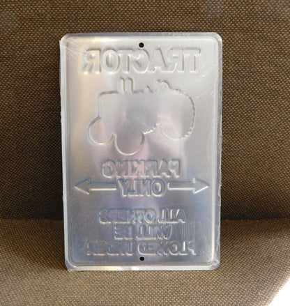 Tractor metal sign, 12" x 8"