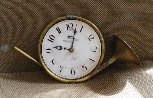 Working Horn Clock
