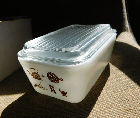 Early American Pyrex Dish