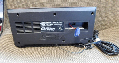 Soundesign Working Radio