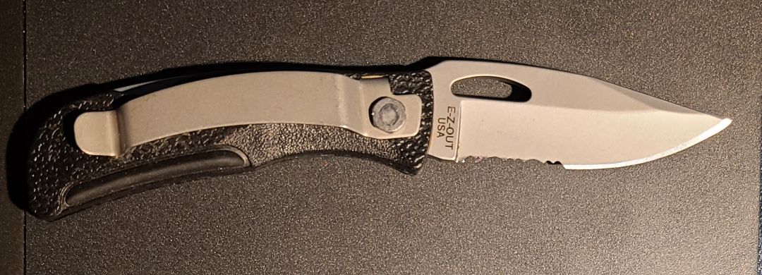 Gerber USA Vintage Gerber EZ Out Jr 425 Pocket Knife USA