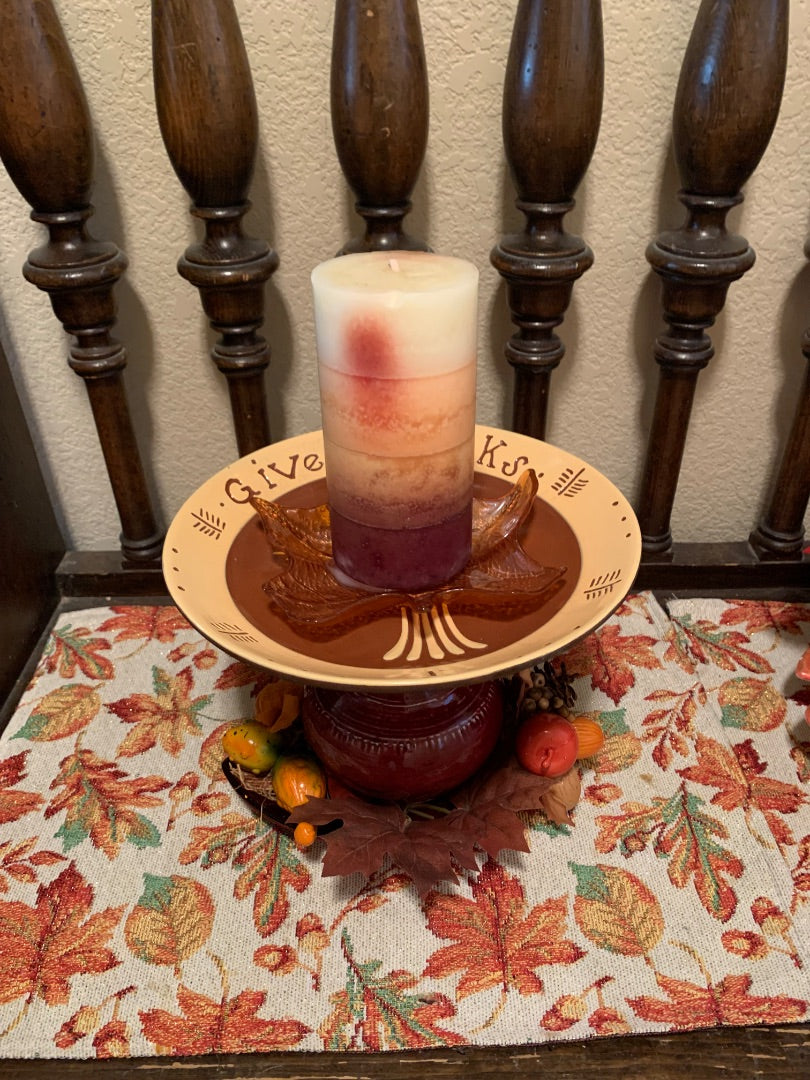 Beige/brown  Centerpiece give thanks plate