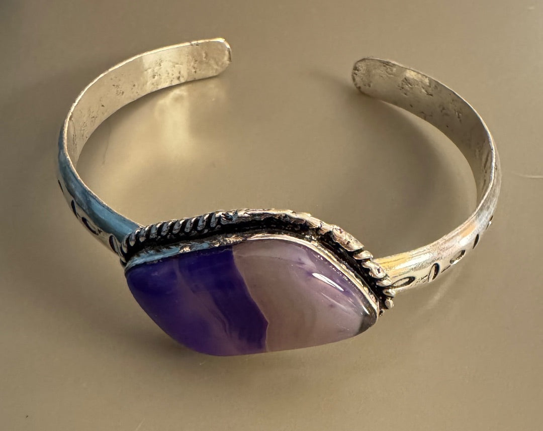 Purple stone silvertone cuff bracelt