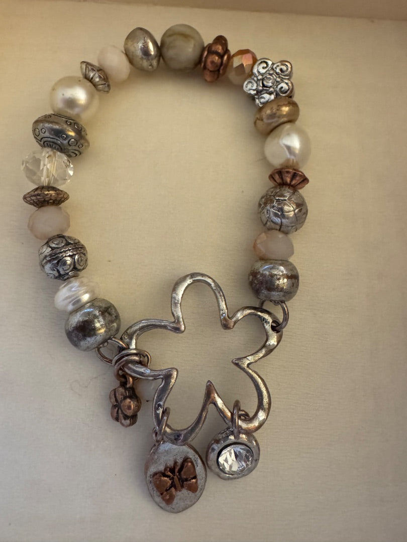 White silver butterfly flower stretchy bracelet