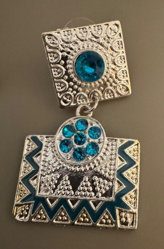 Silvertone lt blue square stud earrings