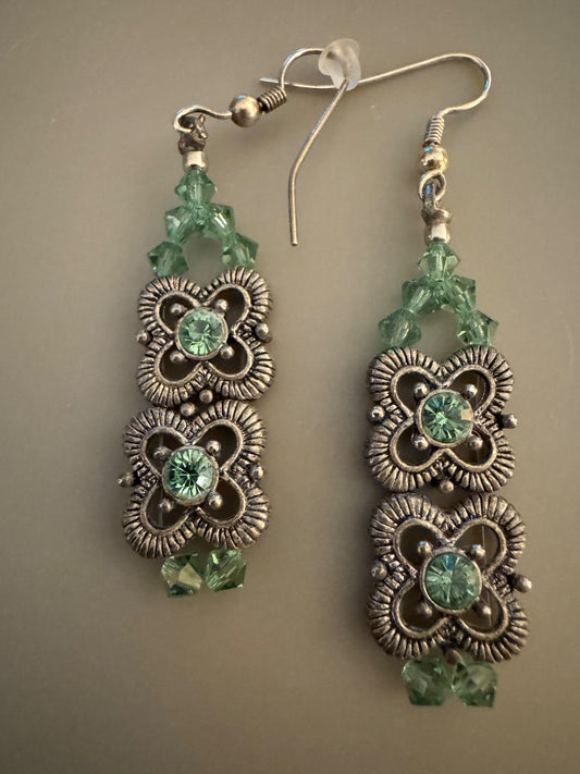 Greenbead silvertone design dangle earrings