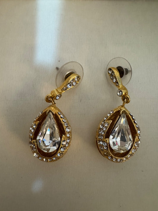 Gold Tone Rhine oval drop earrings