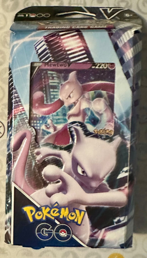 Pokemon Mewtwo V Battle Deck, 8 x 4 x 1