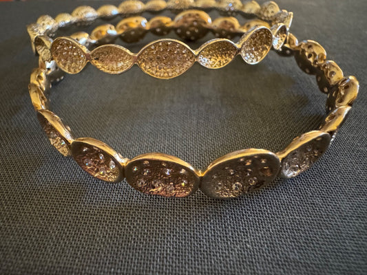 GT circle bangle bracelet