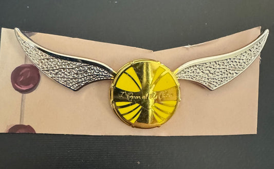 Ltd edition Harry Potter Golden Snitch lapel pin