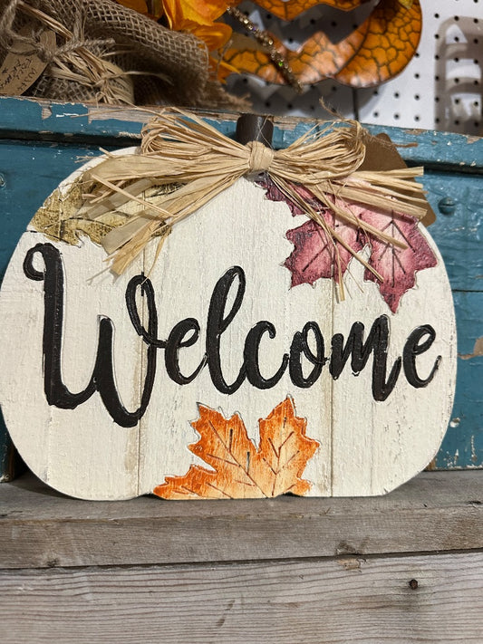 Wooden Pumpkin Welcome