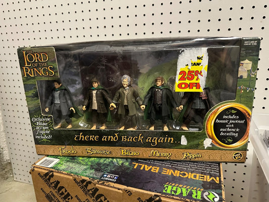 LOTR: Hobbit Action Figure set, 20 x 8 x 3
