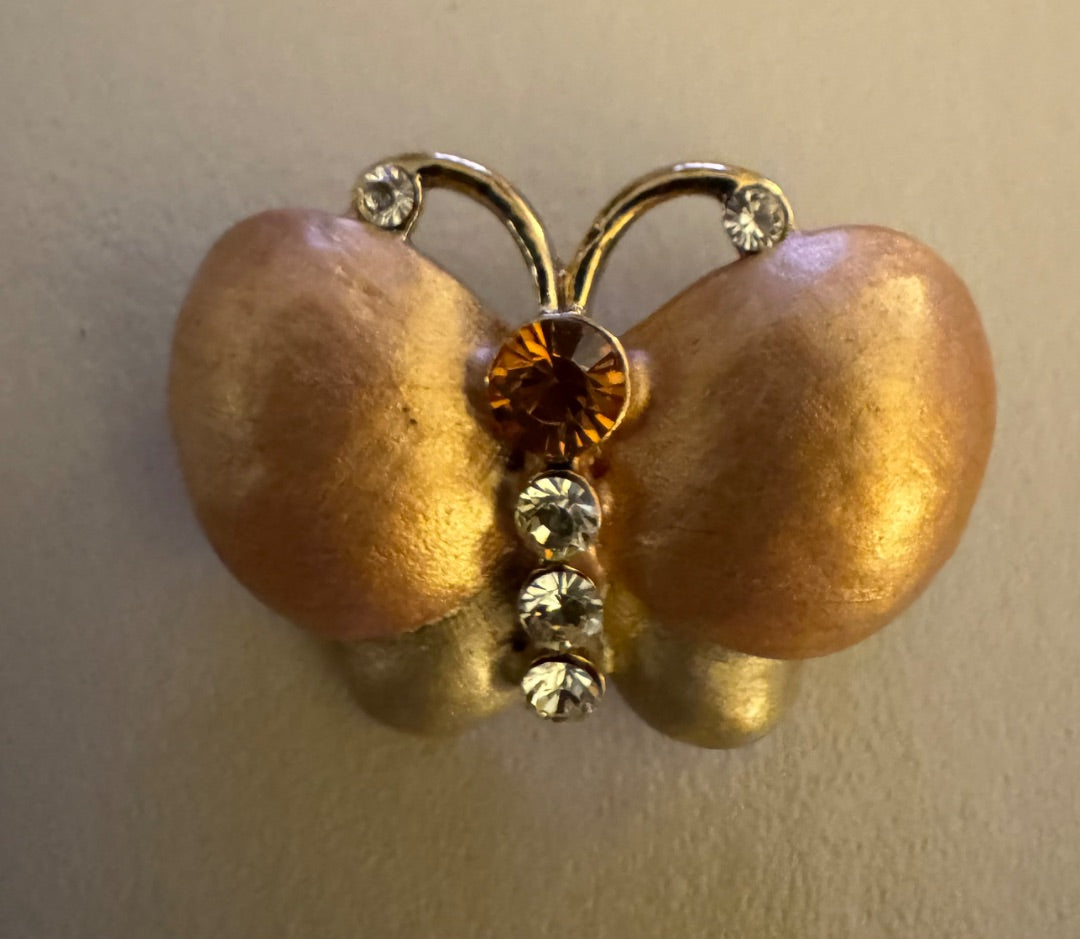 Rosegoldsilvertone butterfly pin