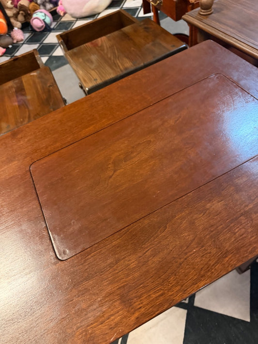 Sewing table