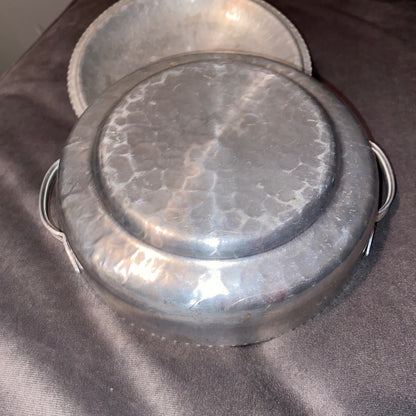 Silver Everlast Hammered Server Aluminum, 8”