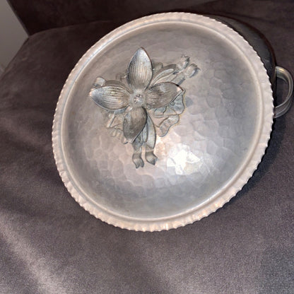 Silver Everlast Hammered Server Aluminum, 8”