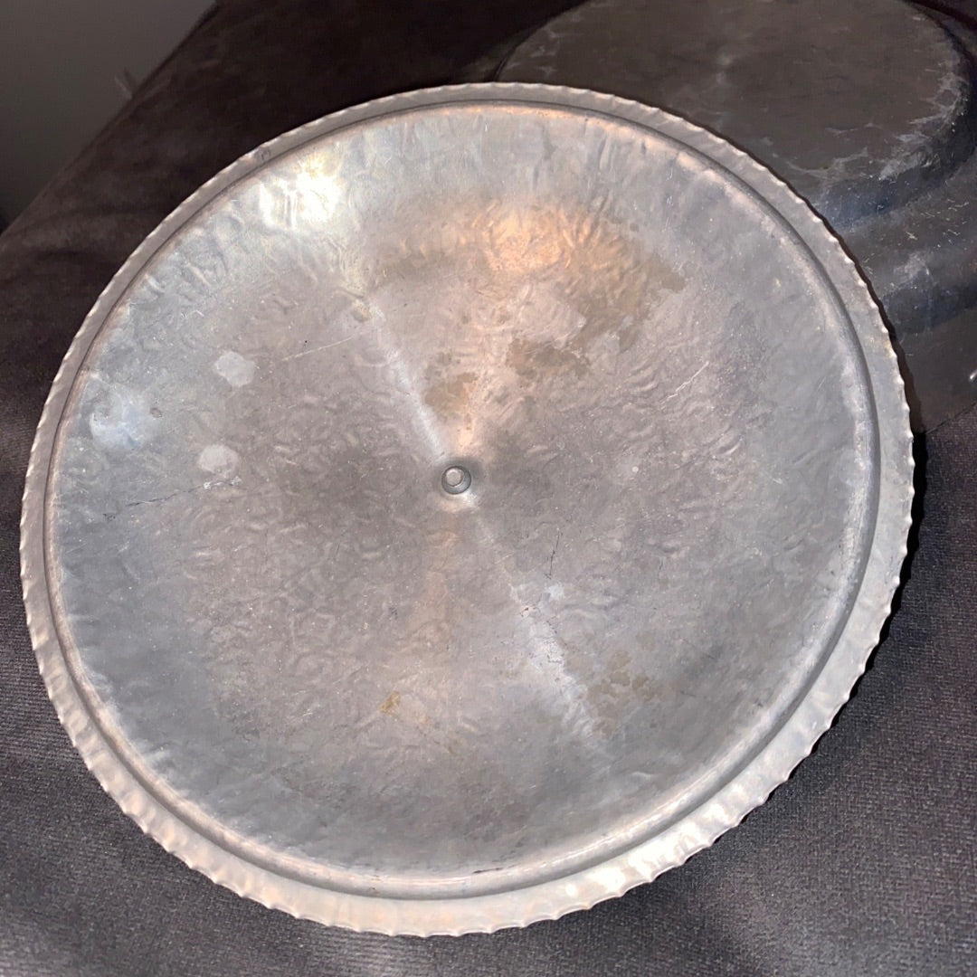 Silver Everlast Hammered Server Aluminum, 8”