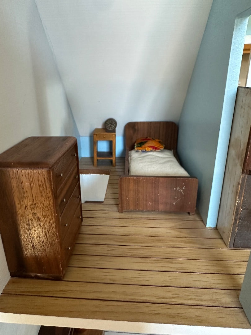 Antique Dollhouse Furniture w Accessories