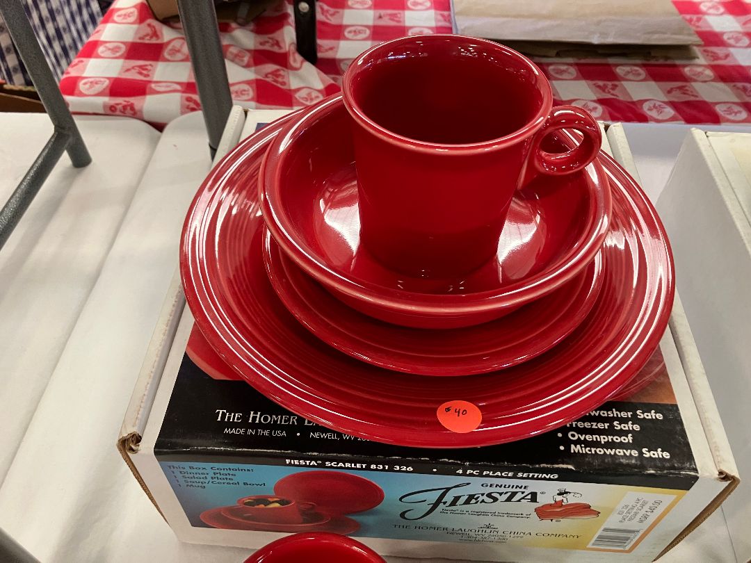 Scarlet  Fiesta 4-piece Place setting