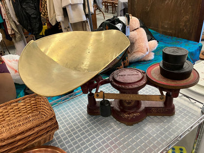 Howe Confectioner Scale with 3 weights