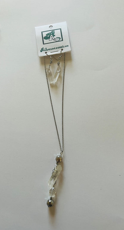14" Chain, 2 Glass Bead &amp; Quartz Spear. Matching quartz earring. Jewelry