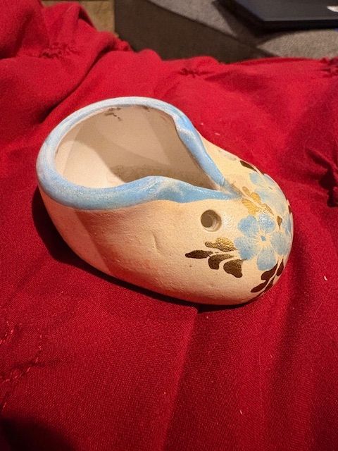 Vintage Dutch Clog Folk Décor