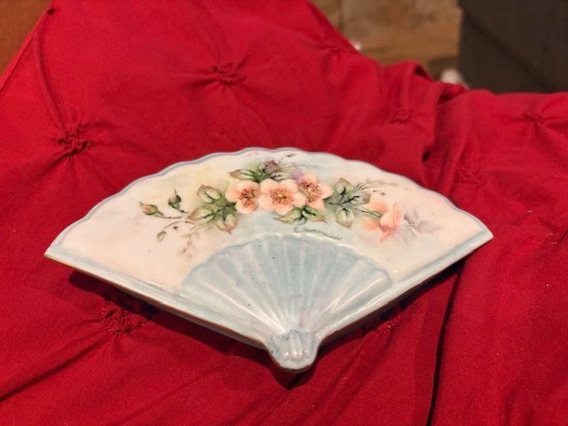 Vintage Floral Fan Trinket Jar