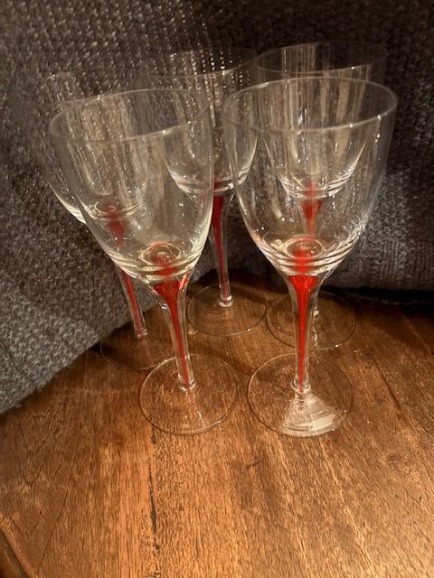 Vintage Pulled Red Core Holiday Wine Glasses - Set of 5