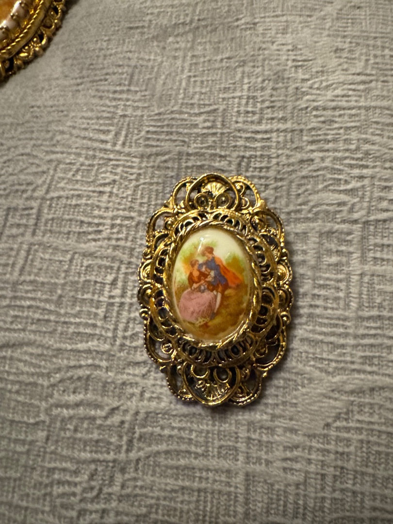 Gerry’s Golden Couple Broach