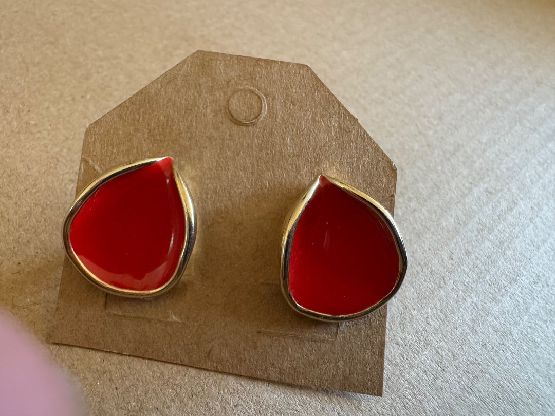 Red enamel GT stud earrings