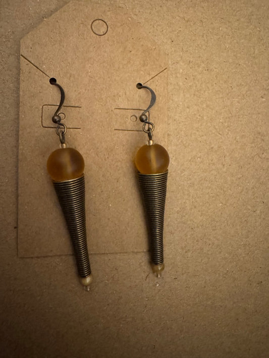 Coneshape dangle earrings