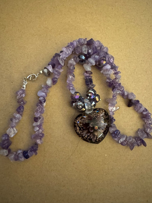 Amethyst stone w/Glass Heart necklace