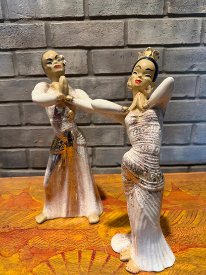 White Unkown Porcelain Thsi dancers