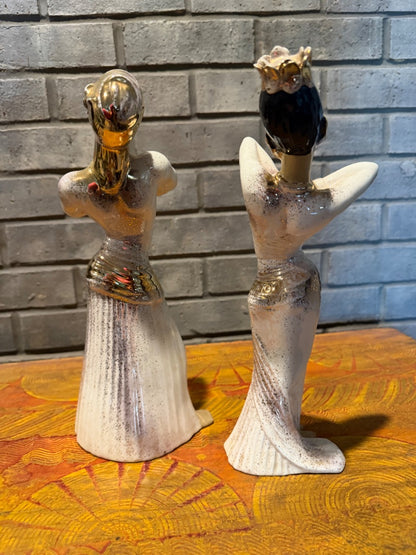 White Unkown Porcelain Thsi dancers