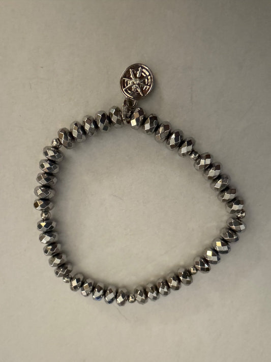 Silver tone w/charm stretchy bracelet