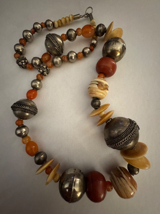 Chunky earth tones bead necklace
