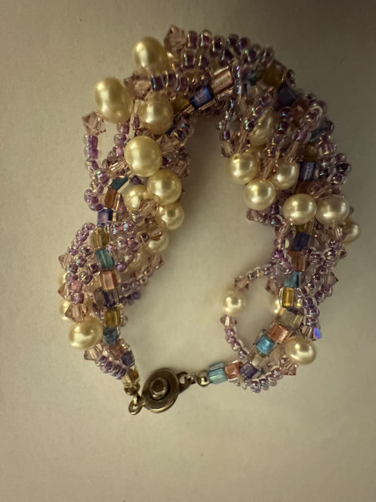 Multi strand color bead fox pearl bracelet