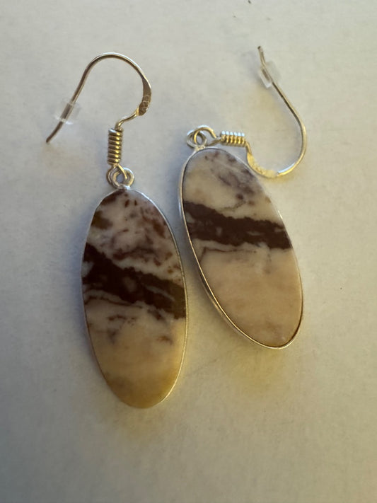 Pink/white stone dangle earrings