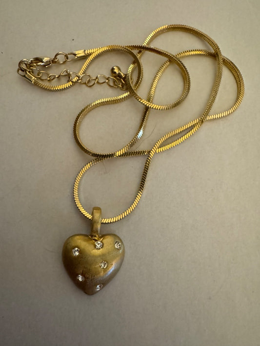 Heart w/rhinestone gold tone necklace