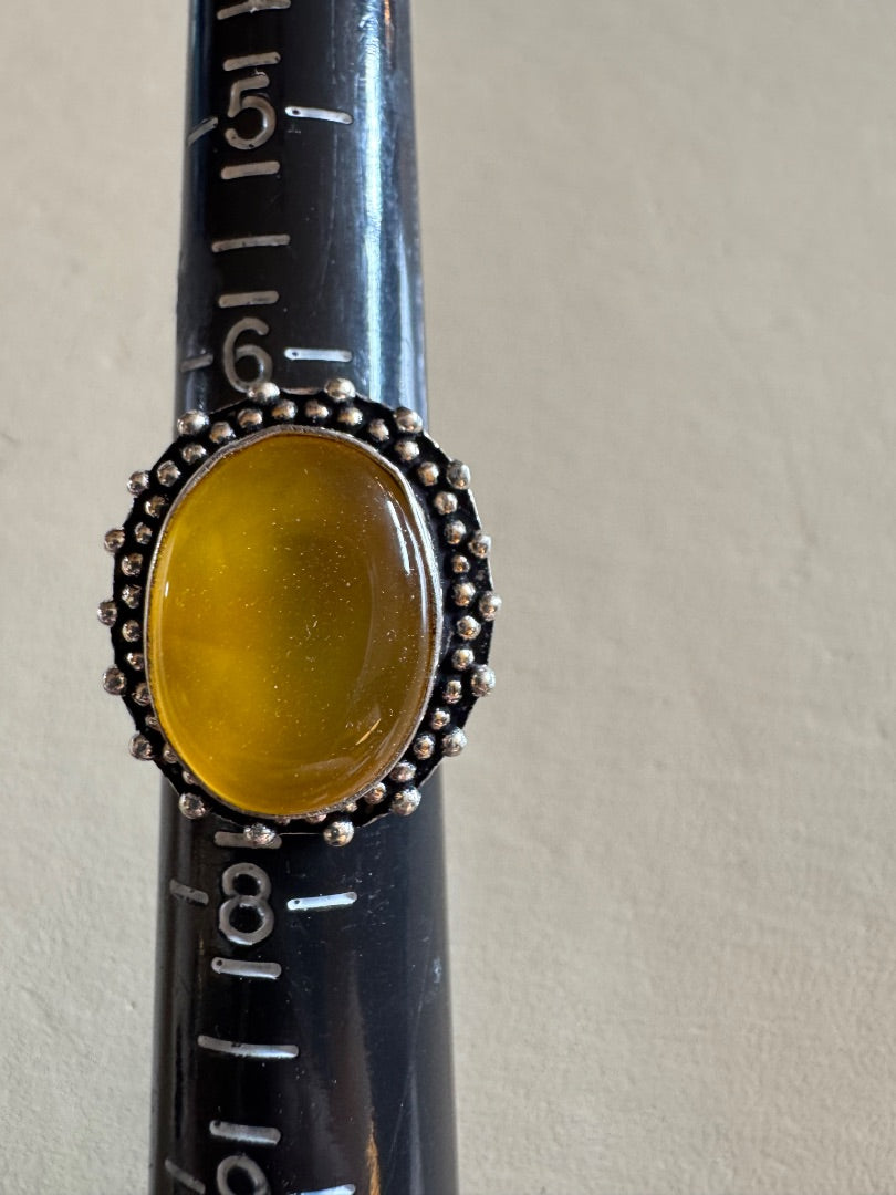 Yellow stone silvertone ring 7