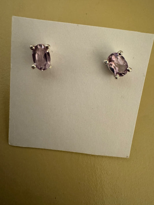 Light Amethyst stud earrings