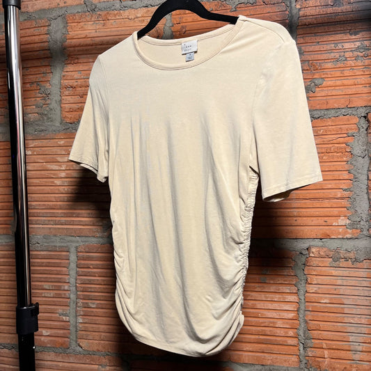 Fitted Beige Tee, S
