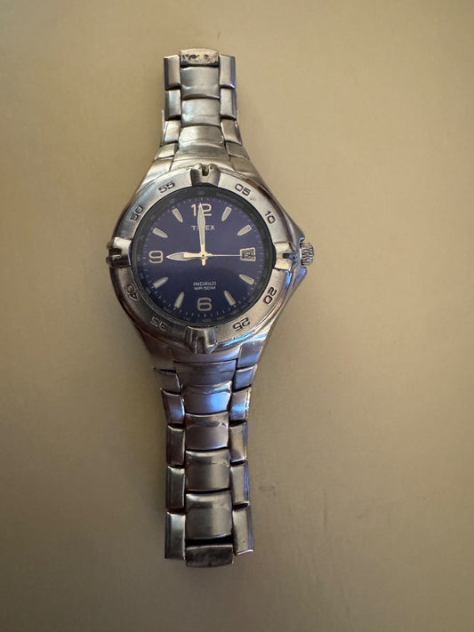 Indigo blue divers Timex watch untested