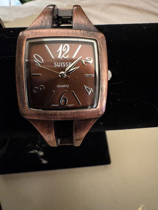 Suisse copper color womens cuff watch untested