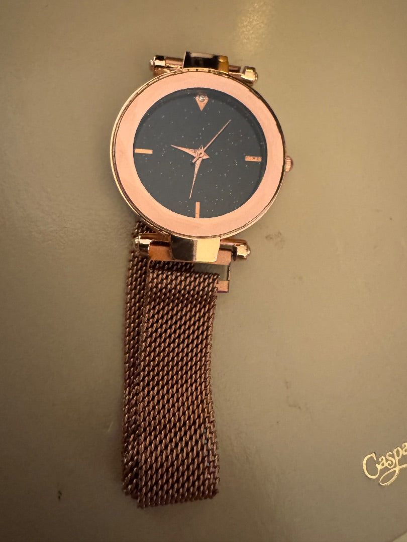 Womens rose gold black face meshband watch untested