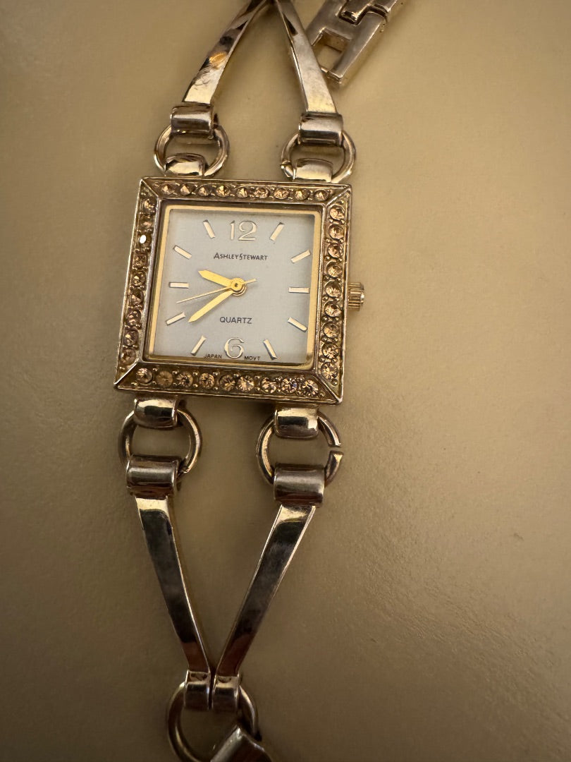 Ashley Stewart bracelet watch untested