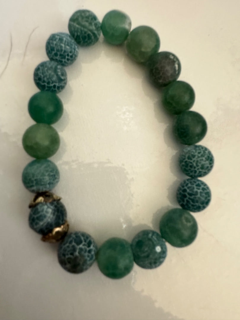 Green stretchy bracelet stone