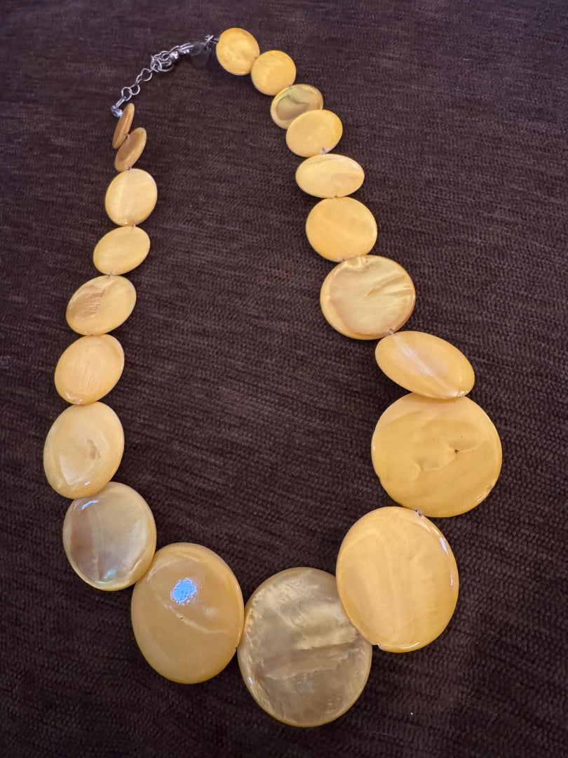Yellow disc necklace