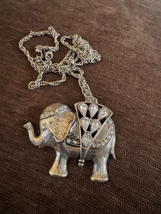 Elephant (large) rhinestone silver tone necklace